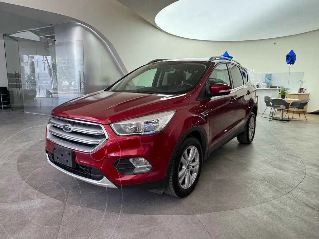 foto Ford Escape S Plus usado (2018) color Rojo precio $235,000