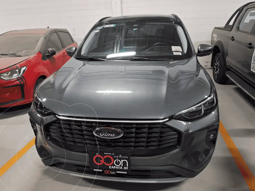 foto Ford Escape TITANUM usado (2024) color FOR_ GRIS CARBONO precio $530,000