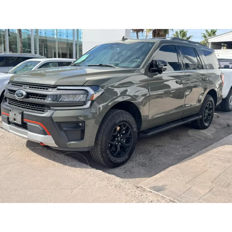 foto Ford Expedition Timberline 3.5L usado (2024) color verde pantano precio $1,150,000