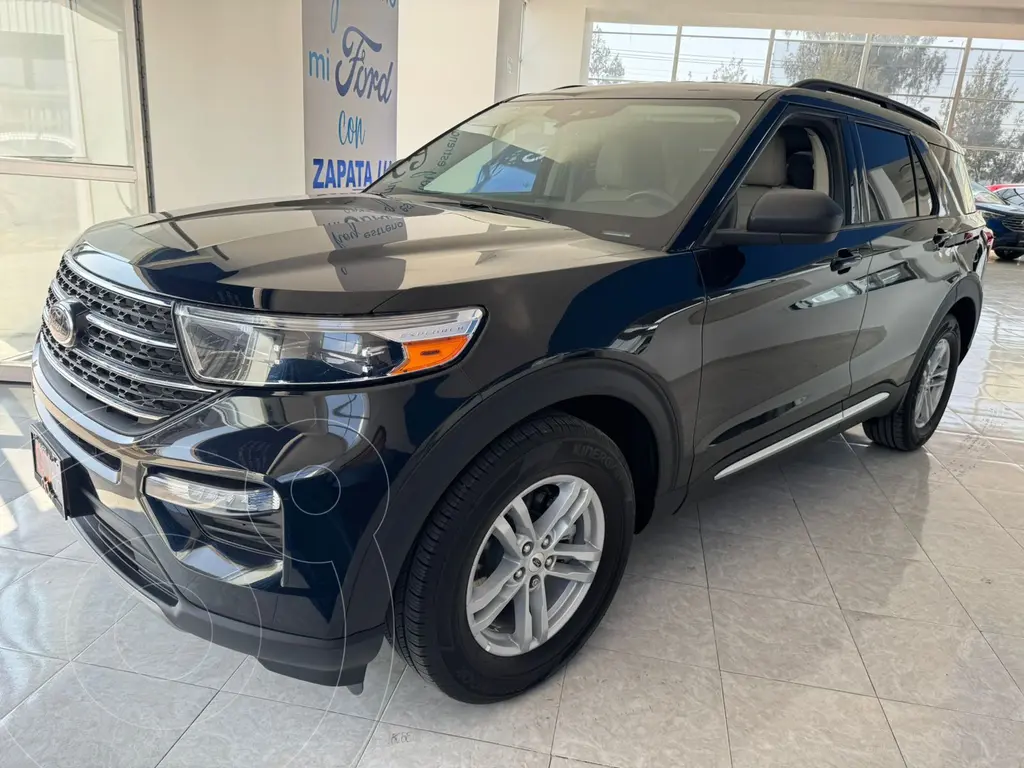 foto Ford Explorer XLT usado (2023) color Negro precio $750,000