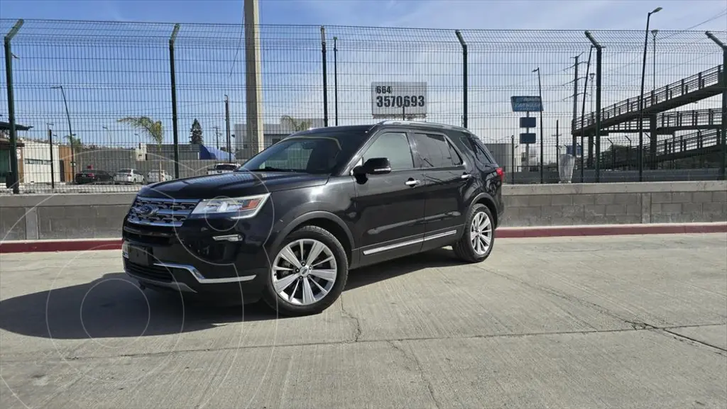 foto Ford Explorer Limited 4x2 4.0L usado (2019) color Negro precio $500,000