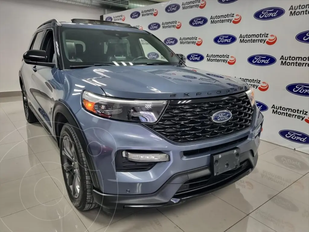 foto Ford Explorer XL 4x2 Aut usado (2021) color Azul Claro precio $655,000