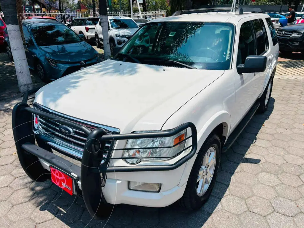 Ford explorer xlt 4x2 40l v8 (2010)