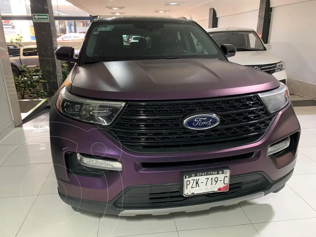 foto Ford Explorer XLT usado (2021) color Plata precio $560,000