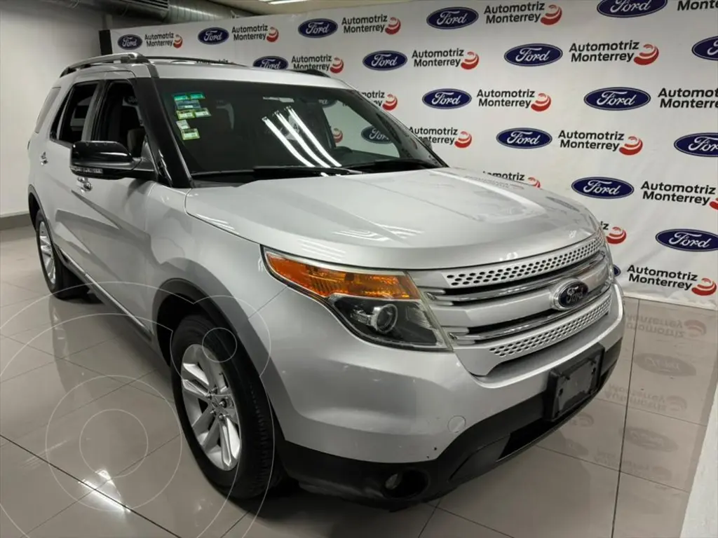 foto Ford Explorer XLT Tela usado (2014) color Plateado precio $219,000