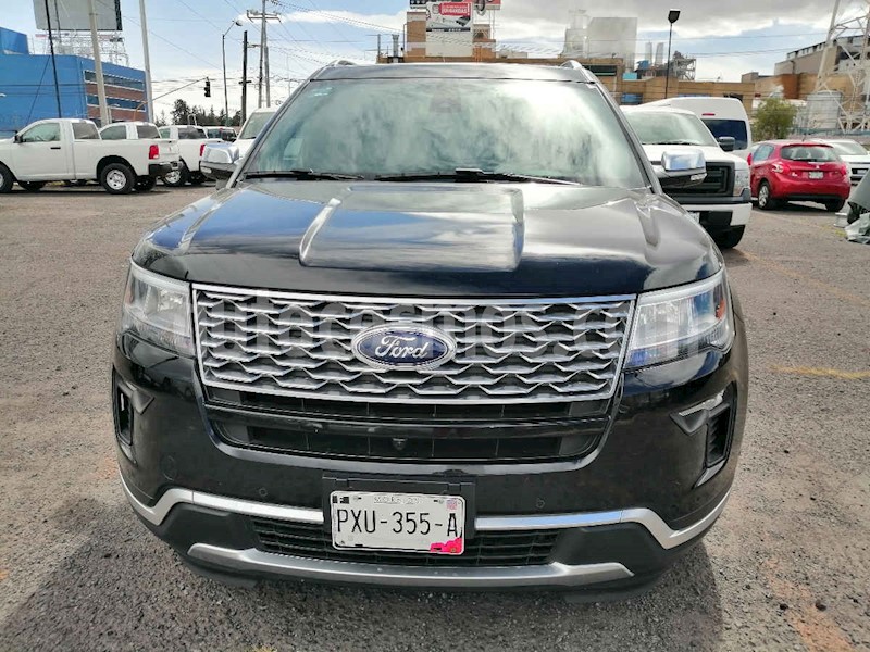 foto Ford Explorer 5p Platinium V6/3.5 Aut usado (2019) color Negro precio $749,000