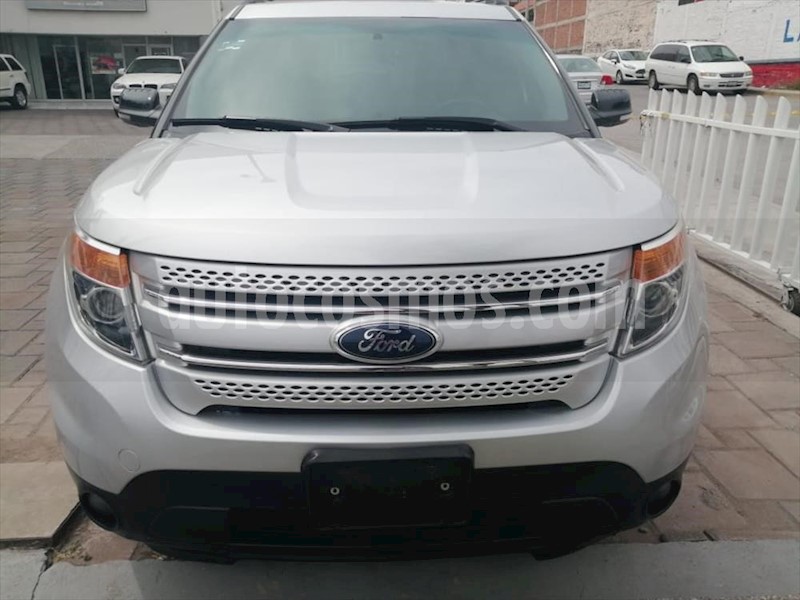 foto Ford Explorer 5P XLT V6 3.5 AUT usado (2015) color Plata precio $288,000