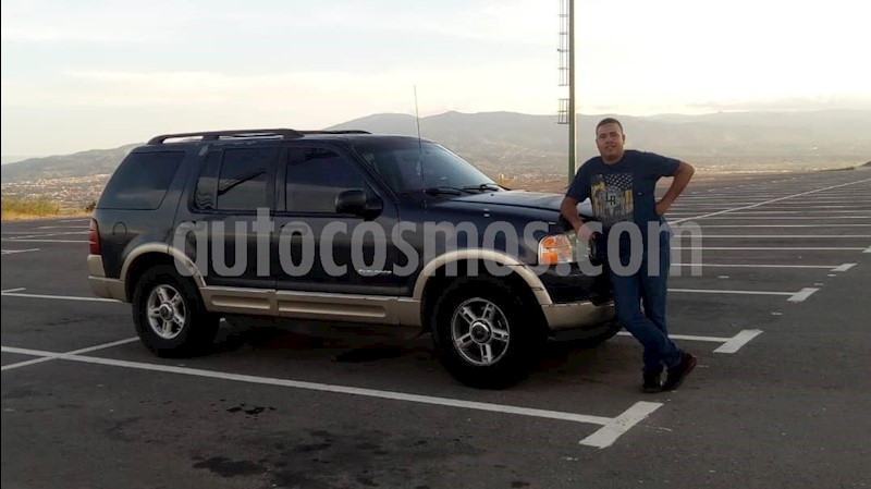 foto Ford Explorer XLT 4 Ptas. 4x4 usado
