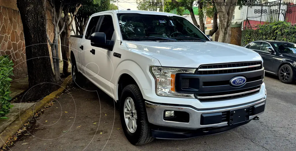 Ford f-150 doble cabina 4x4 v8 (2018)