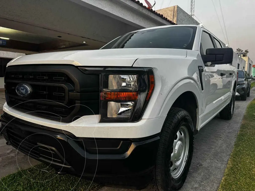 foto Ford F-150 Doble Cabina 4x4 V8 usado (2023) color Blanco precio $748,000