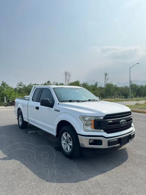 Ford F-150 XL 4x2 5.0L Cabina Regular 2018