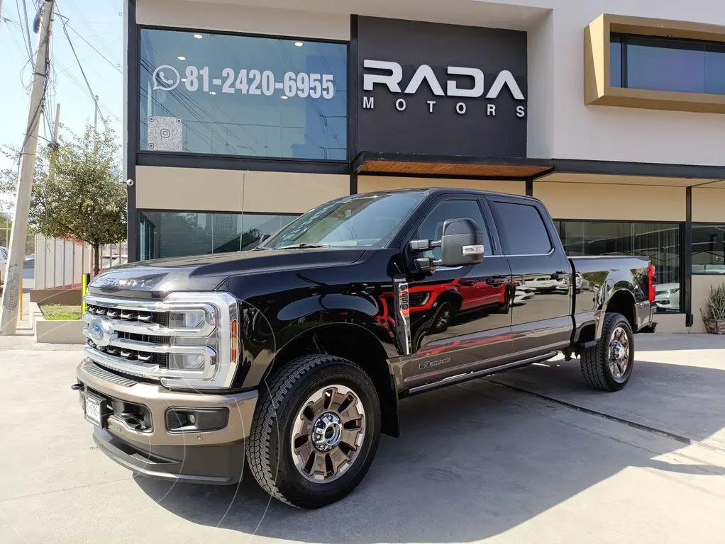 foto Ford F-250 King Ranch usado (2023) color Negro precio $1,699,000