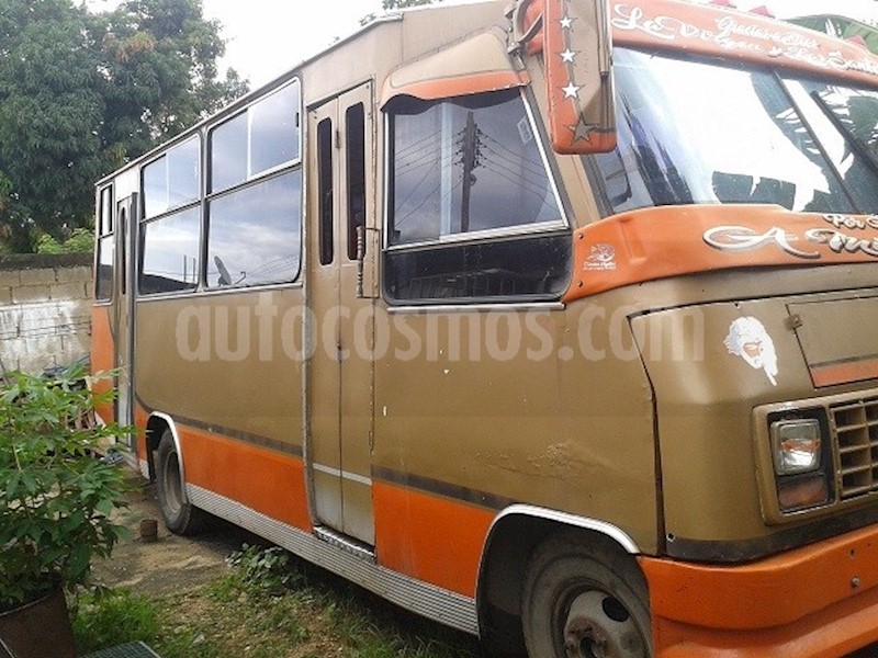 foto Ford F-350 6.2L usado