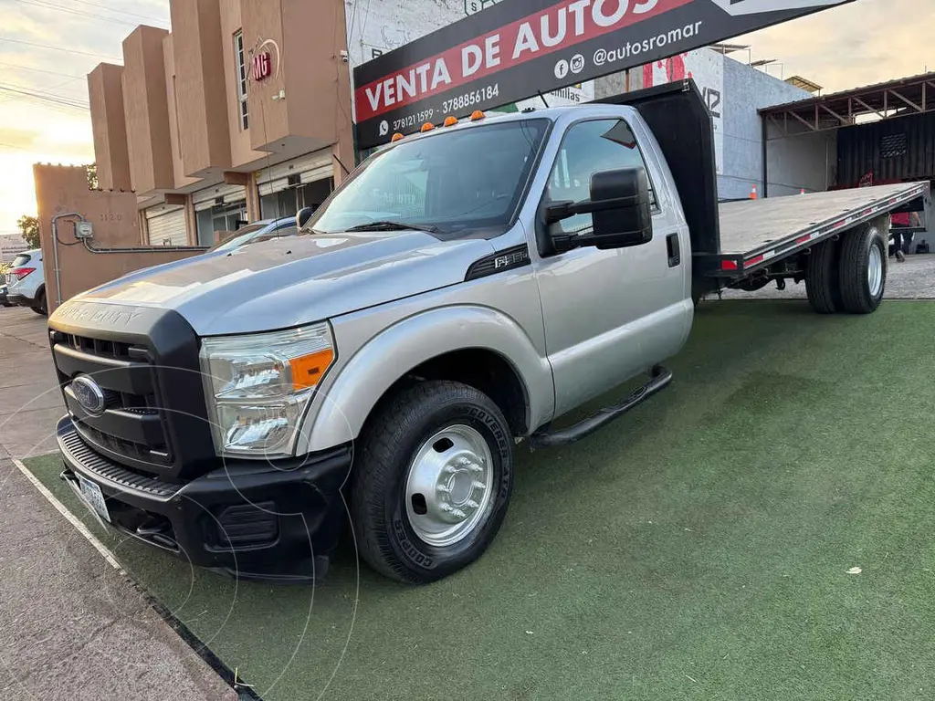 foto Ford F-350 XL 6.2L financiado en mensualidades enganche $10,000 mensualidades desde $16,200