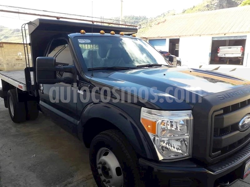 foto Ford F-350 plataforma 4x2 usado