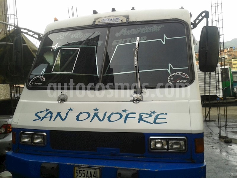 foto Ford F700 Plataforma usado