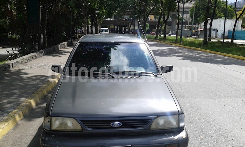 foto Ford Festiva Notch - GLX L4 1.3 8V usado
