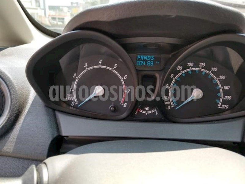 foto Ford Fiesta Hatchback 4P S AT A/AC. R-15 usado (2019) color Plata precio $205,000