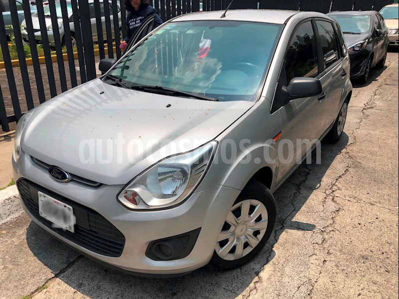 foto Ford Fiesta Ikon Hatch First 1.6L Ac usado
