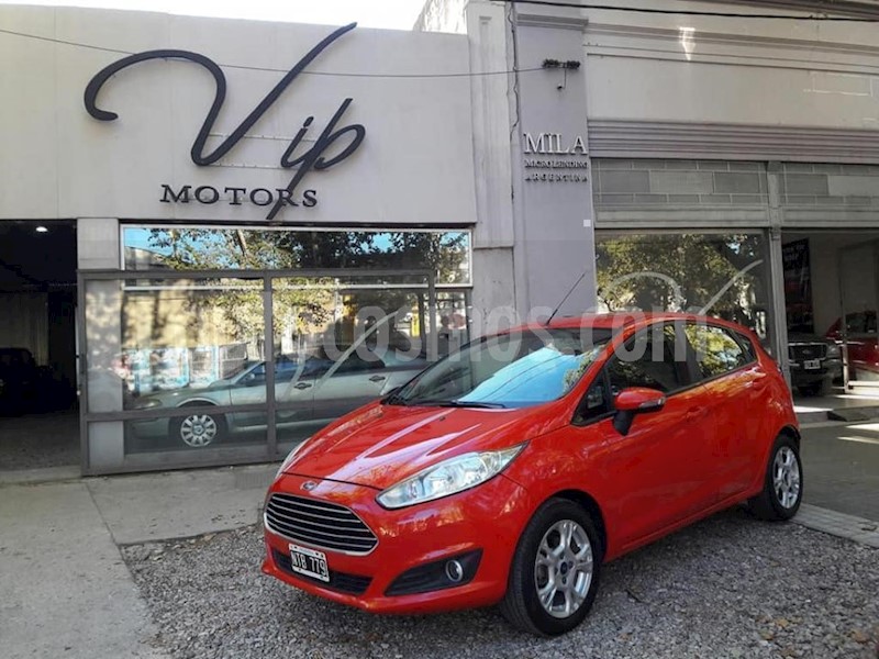 foto Ford Fiesta Kinetic Sedan SE Plus usado
