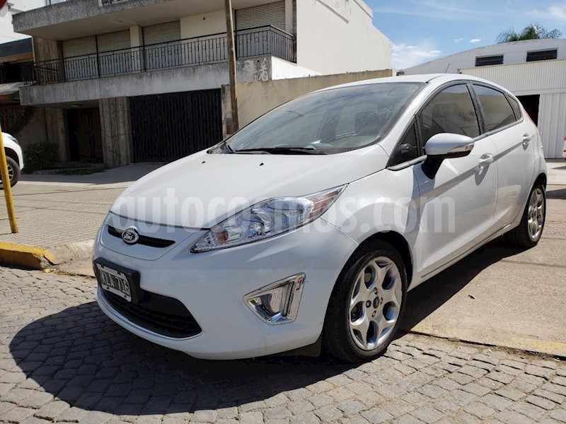 foto Ford Fiesta Kinetic Sedan Titanium Aut usado