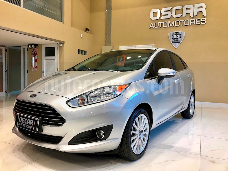 foto Ford Fiesta Kinetic Sedan Titanium usado