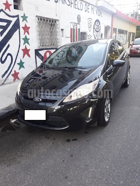 foto Ford Fiesta Kinetic Sedan Trend usado