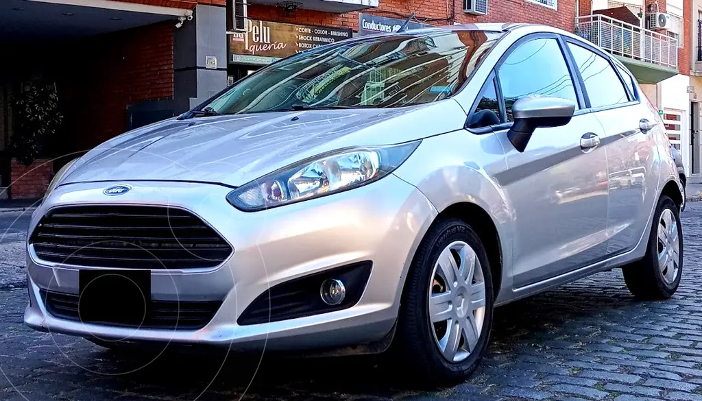 foto Ford Fiesta Kinetic S usado (2016) color Gris precio u$s8.900