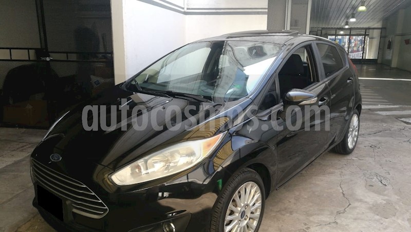 foto Ford Fiesta Kinetic SE Plus Powershift usado (2015) color Negro precio $595.000