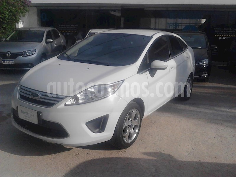 foto Ford Fiesta Kinetic Titanium usado