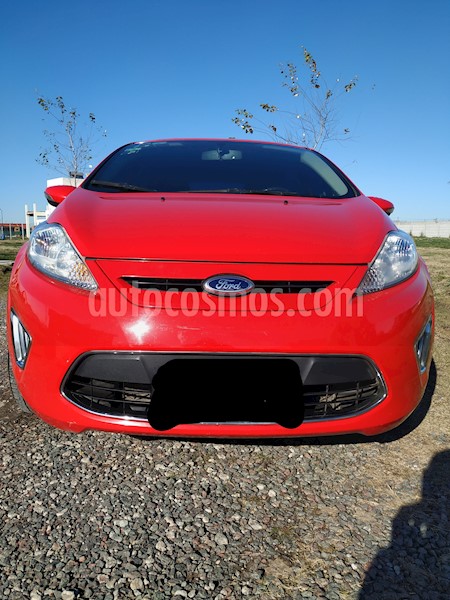 foto Ford Fiesta Kinetic Titanium usado