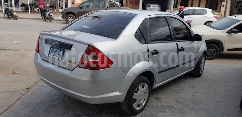 foto Ford Fiesta Max Ambiente usado