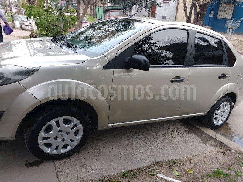 foto Ford Fiesta Max Edge Plus usado