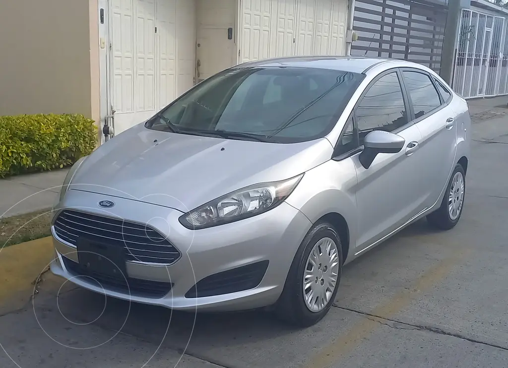 Ford Fiesta Sedan SE Usado (2017) Color Plata Precio $170,000