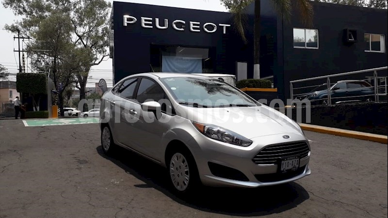 foto Ford Fiesta Sedan S usado