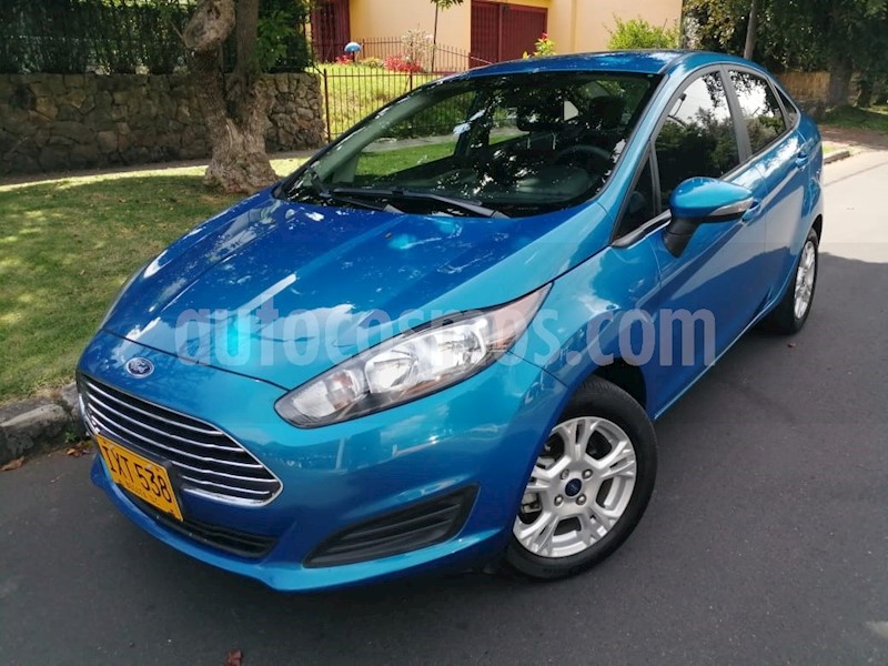 foto Ford Fiesta Sedan SE Sportback usado