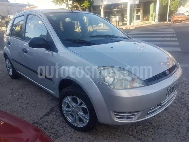 foto Ford Fiesta 5P Ambiente usado