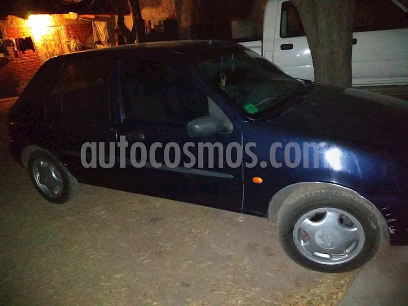 foto Ford Fiesta 5P CLX 1.8 DSL Full usado