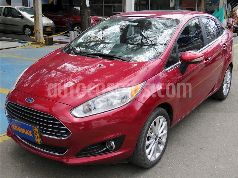 foto Ford Fiesta Titanium usado