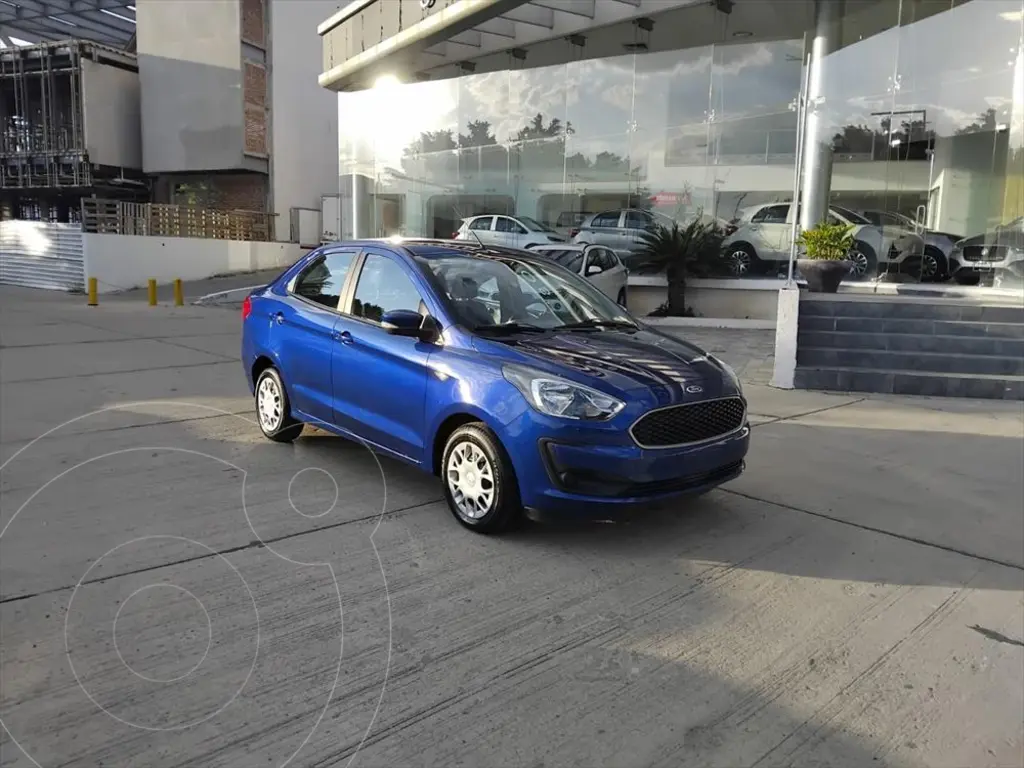 foto Ford Figo Sedán Energy usado (2019) color Azul Marino precio $150,000