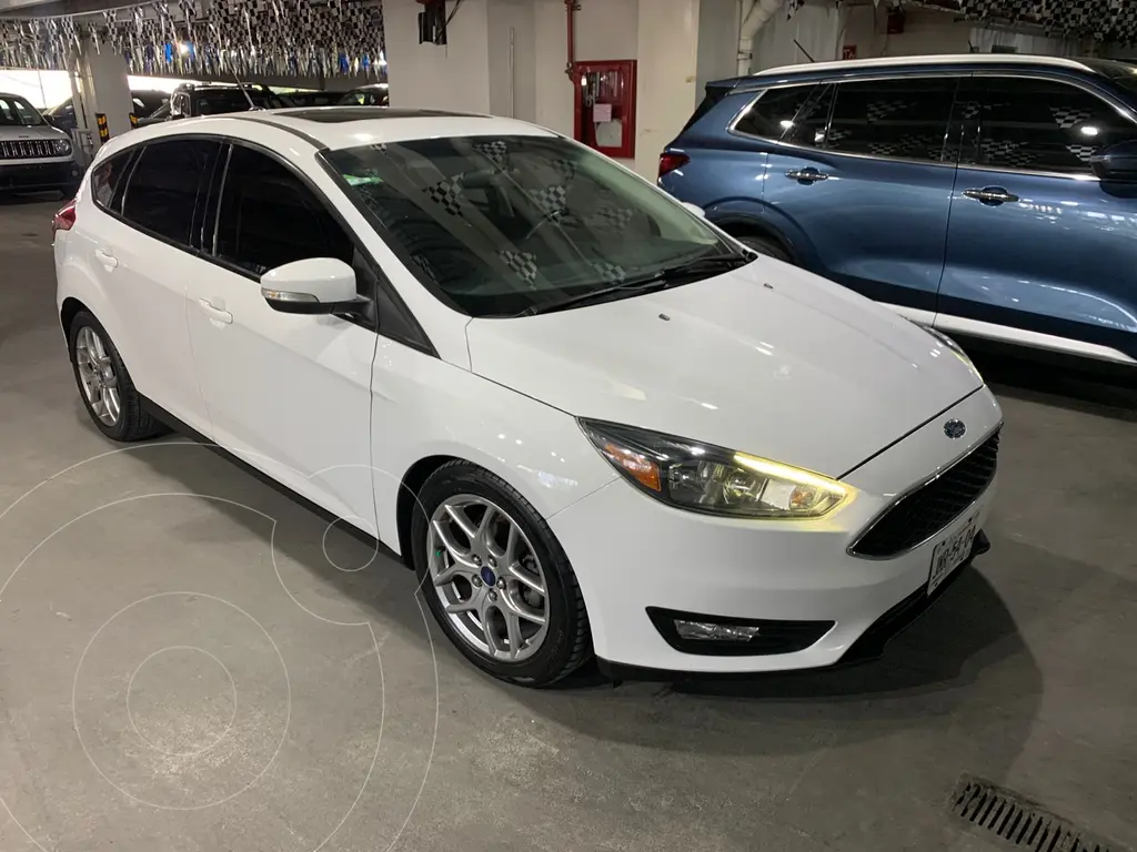 Ford Focus Hatchback SE Aut 2015