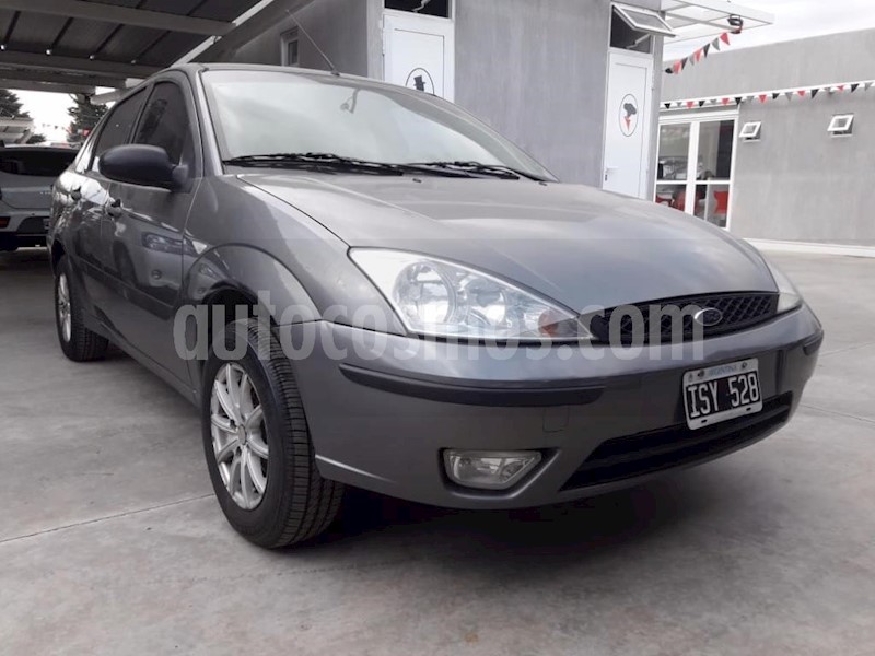 foto Ford Focus Sedan Ambiente 1.6 usado
