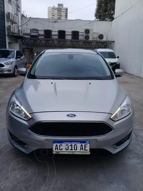 foto Ford Focus Sedán 2.0L SE Plus Aut usado (2017) color Gris precio $5.500.000