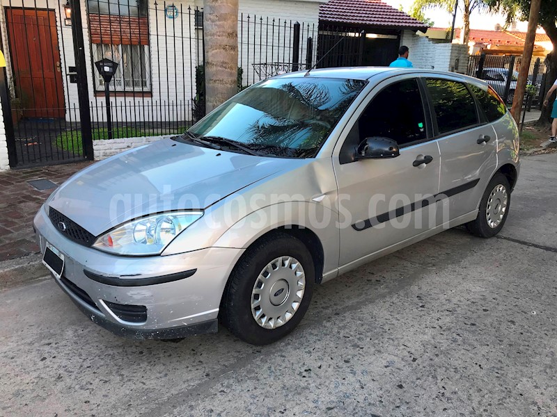 foto Ford Focus 5P 1.6L Ambiente usado
