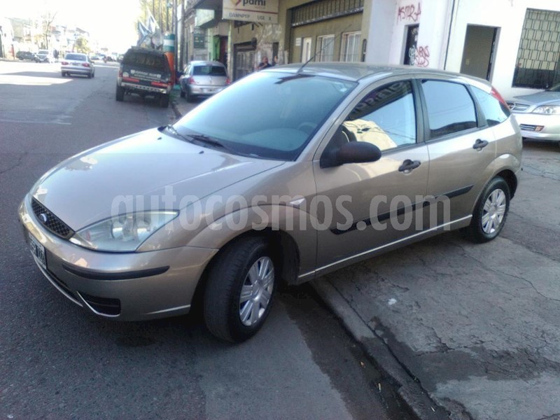 foto Ford Focus 5P 1.6L Ambiente usado