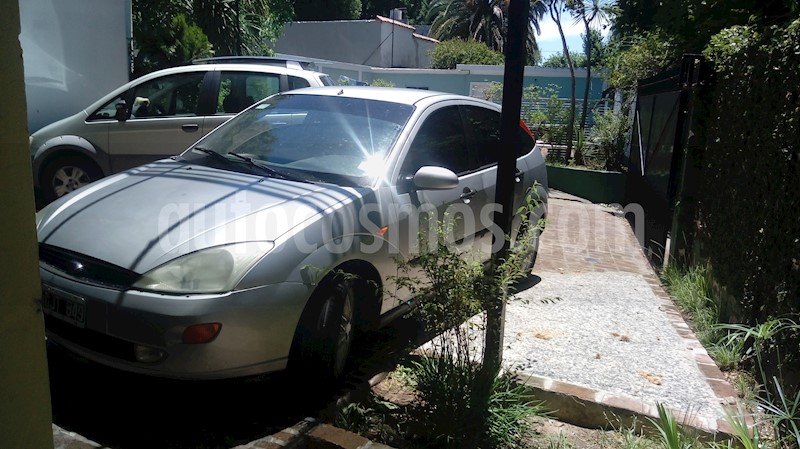 foto Ford Focus 5P 2.0L Ghia usado