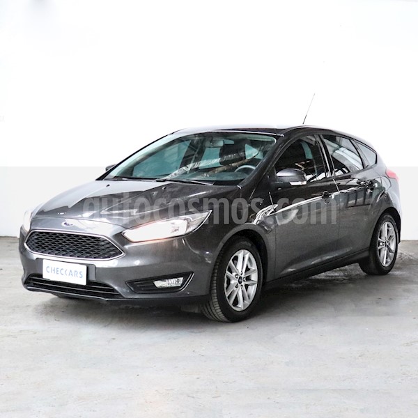 foto Ford Focus 5P 1.6L S usado (2016) color Gris precio $851.000