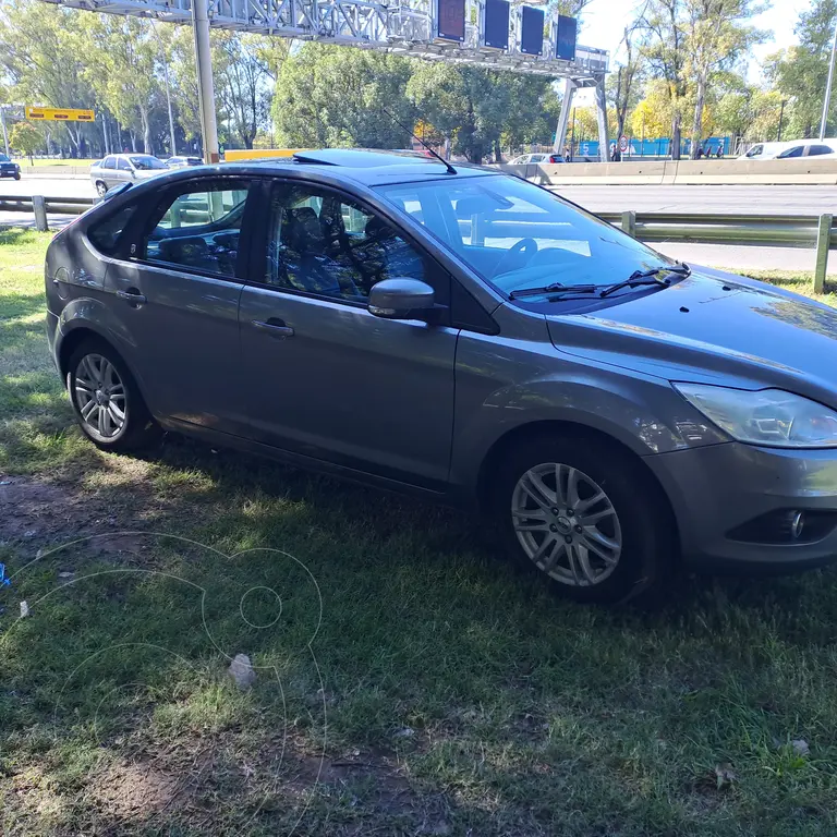 Ford Focus 5P 2.0L Ghia (1989 Cc) 2010 - foto 2