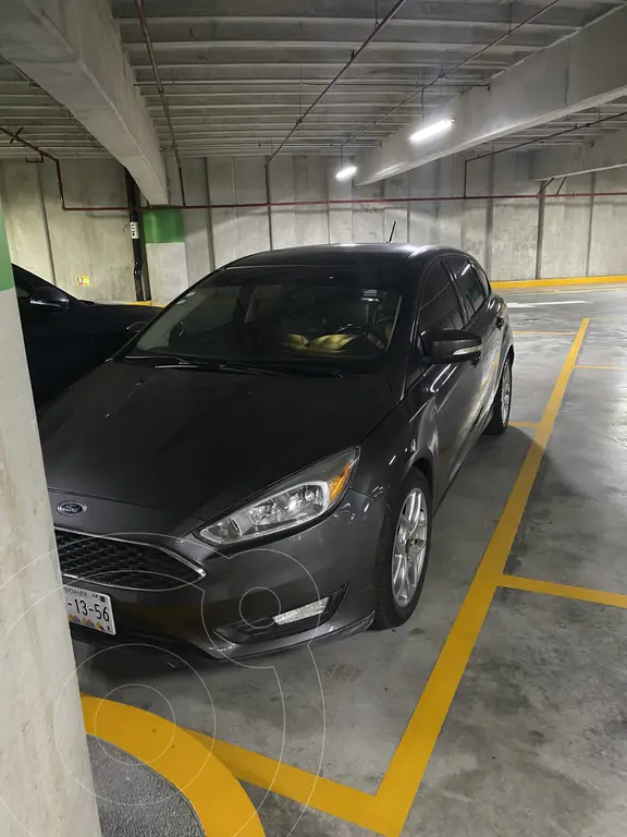Ford Focus SE Luxury 2016
