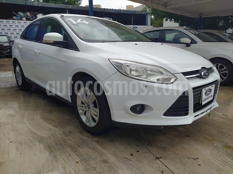 foto Ford Focus TREND 4 PTAS TA usado (2014) color Blanco precio $135,000
